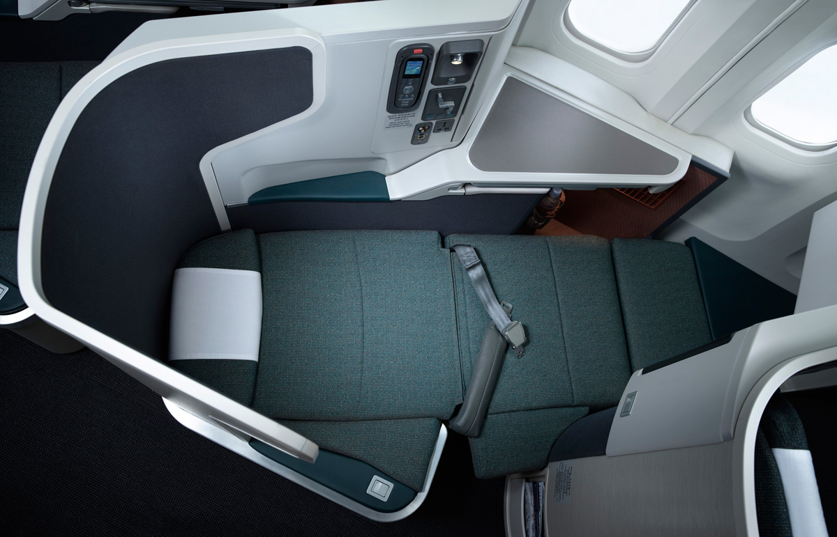 Cathay Pacific Business Class flat bed, image courtesy Cathay Pacific