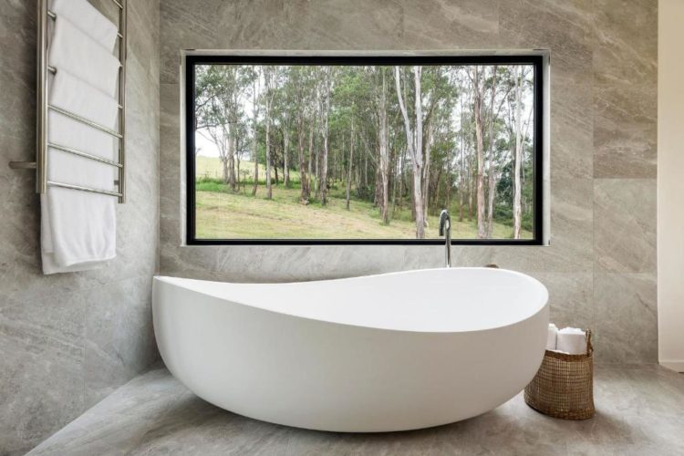 Cedars Hunter Valley bathtub